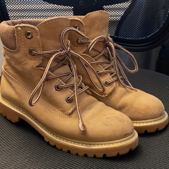 Eddie Bauer 1920 Womens Beige Work Boots - Picture 2 of 4